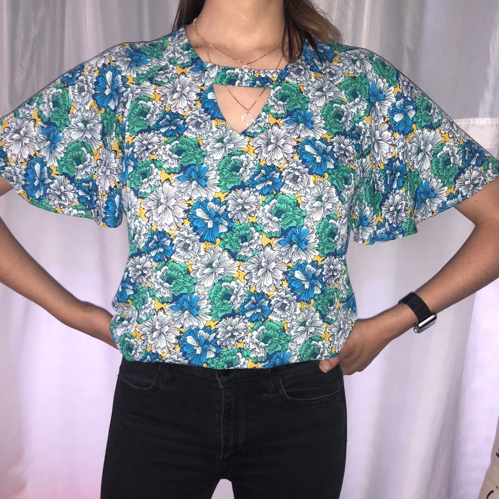 Banana Republic floral print flowy blouse